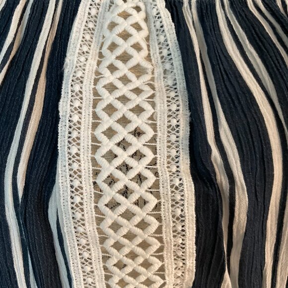 Ocean Drive Coquette Crop Top: Size M - Picture 8 of 13